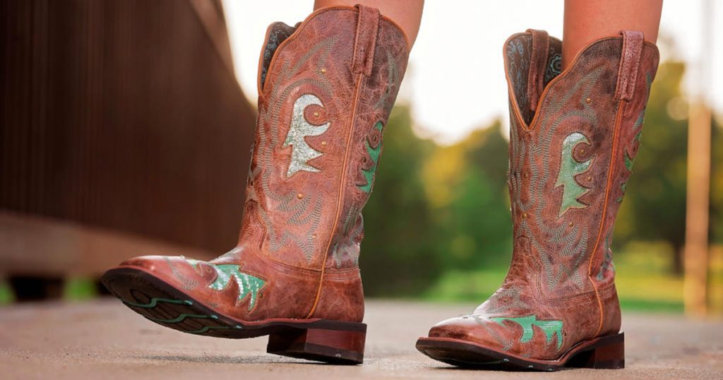 laredo-fall-boot-giveaway-julie-s-freebies