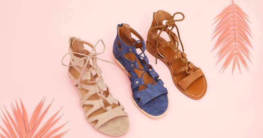 DSW - 40% off Sandals + FREE SHIPPING 